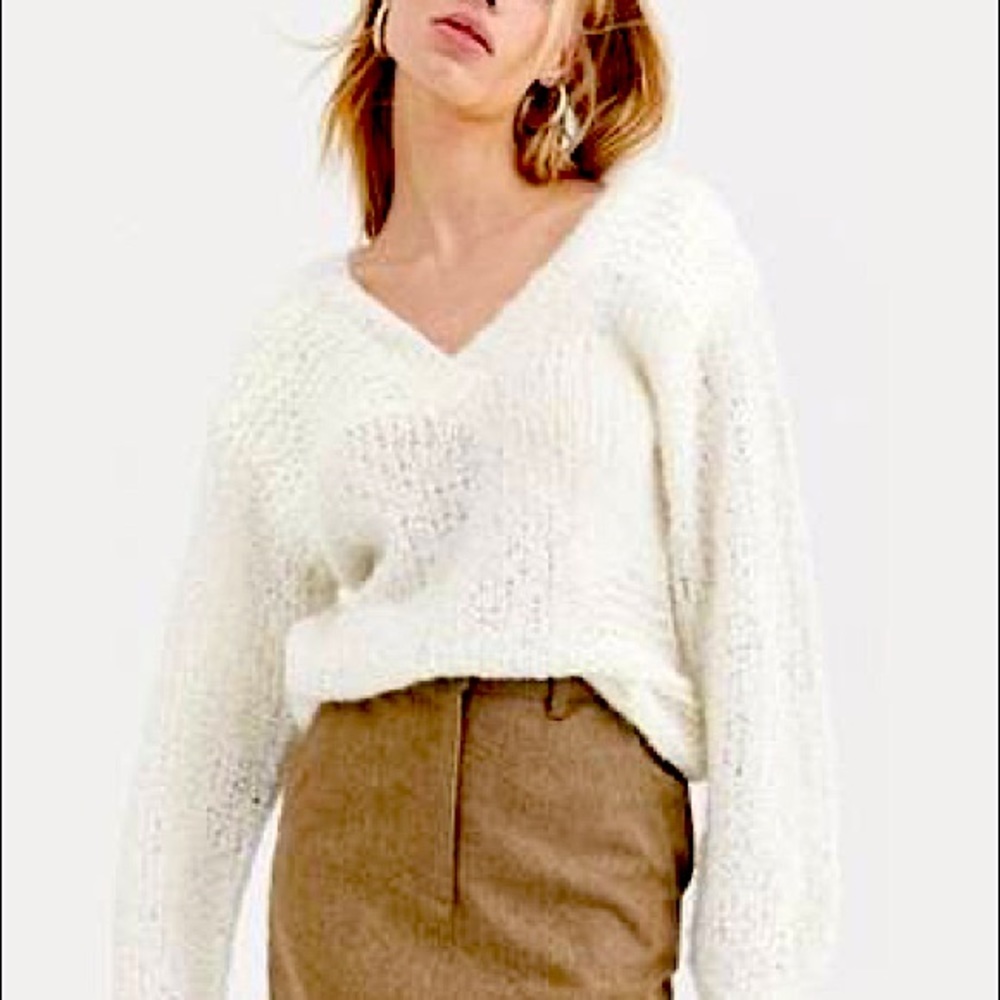 Chunky Knit Wide Arm Sweater